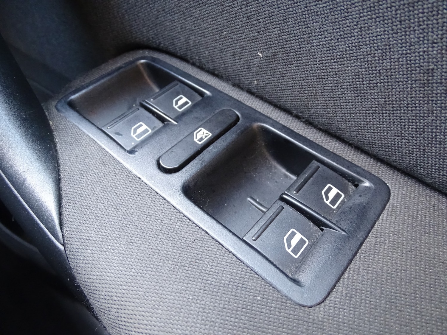 Used Volkswagen Polo 2011 for sale - 76712417: Photo 34