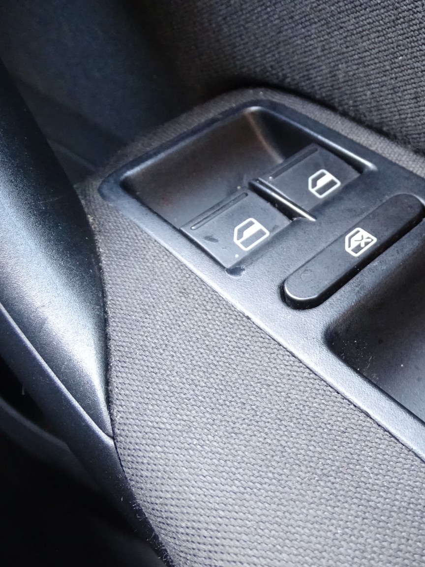 Used Volkswagen Polo 2011 for sale - 76712417: Photo 35