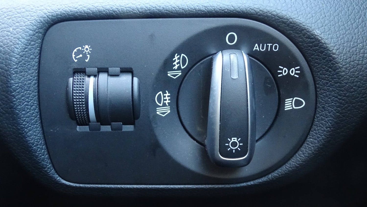 Used Audi Q3 2012 for sale - 76656013: Photo 36