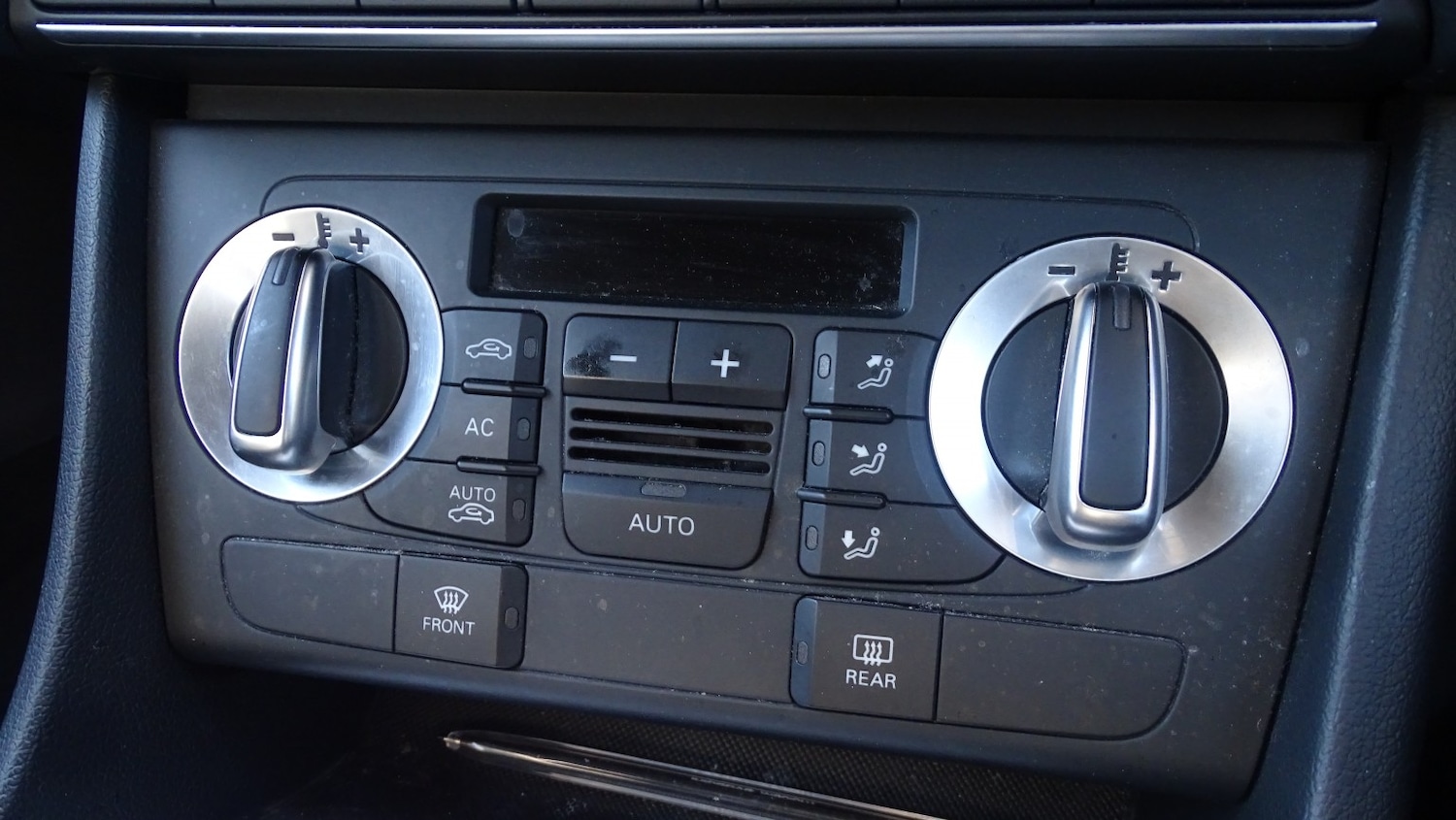 Used Audi Q3 2012 for sale - 76656013: Photo 43