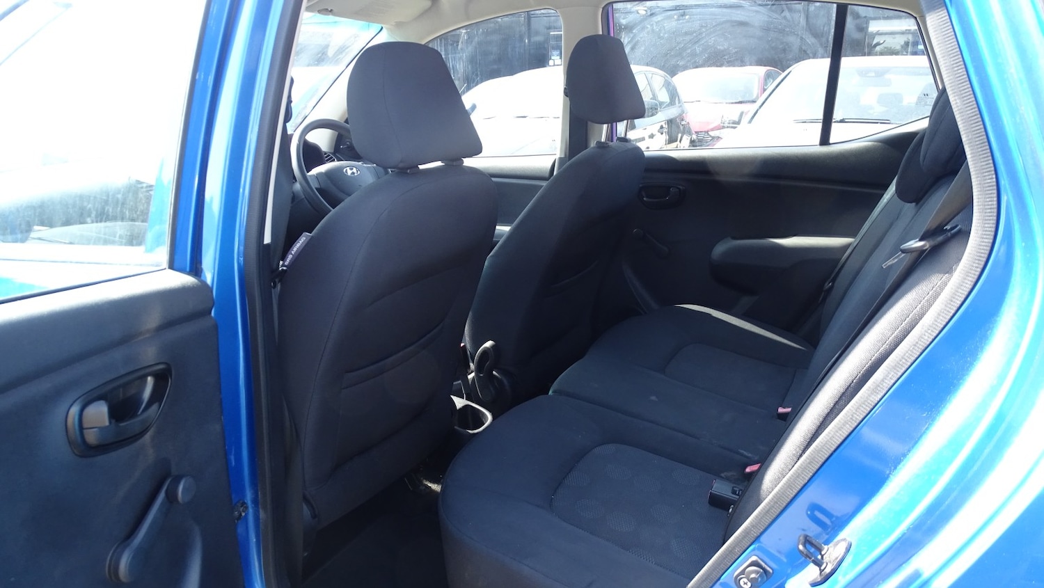 Used Hyundai i10 2011 for sale - 78168770: Photo 25