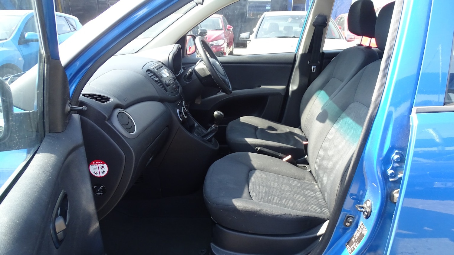 Used Hyundai i10 2011 for sale - 78168770: Photo 28