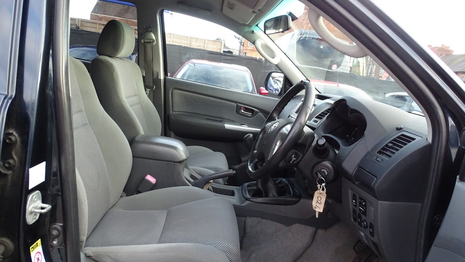 Used Toyota Hilux 2012 for sale - 76911058: Photo 18