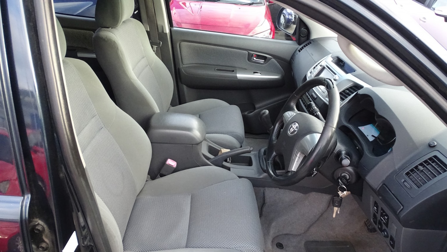 Used Toyota Hilux 2012 for sale - 76911058: Photo 19