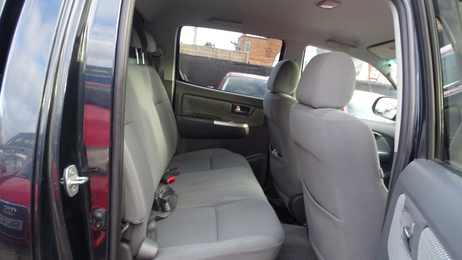 Used Toyota Hilux 2012 for sale - 76911058: Photo 21