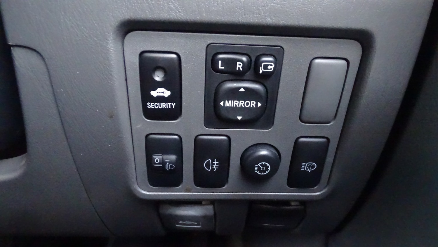 Used Toyota Hilux 2012 for sale - 76911058: Photo 41