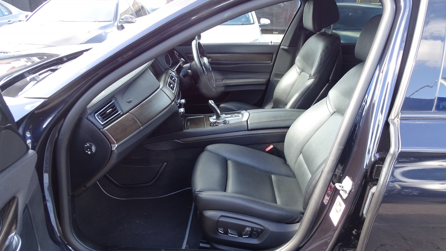 Used BMW 7 Series 2015 for sale - 77891565: Photo 34