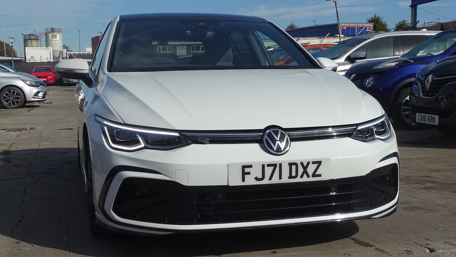 Used Volkswagen Golf 2024 for sale - 76107386: Photo 1