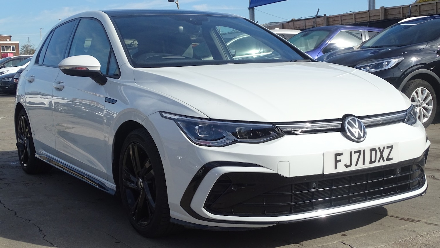 Used Volkswagen Golf 2024 for sale - 76107386: Photo 2