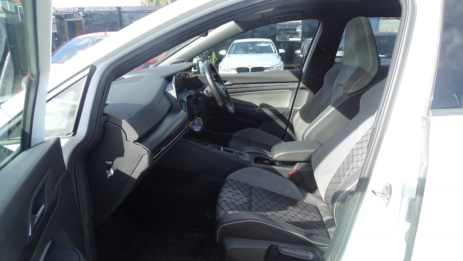 Used Volkswagen Golf 2024 for sale - 76107386: Photo 28