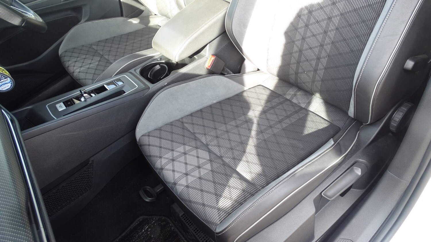 Used Volkswagen Golf 2024 for sale - 76107386: Photo 30