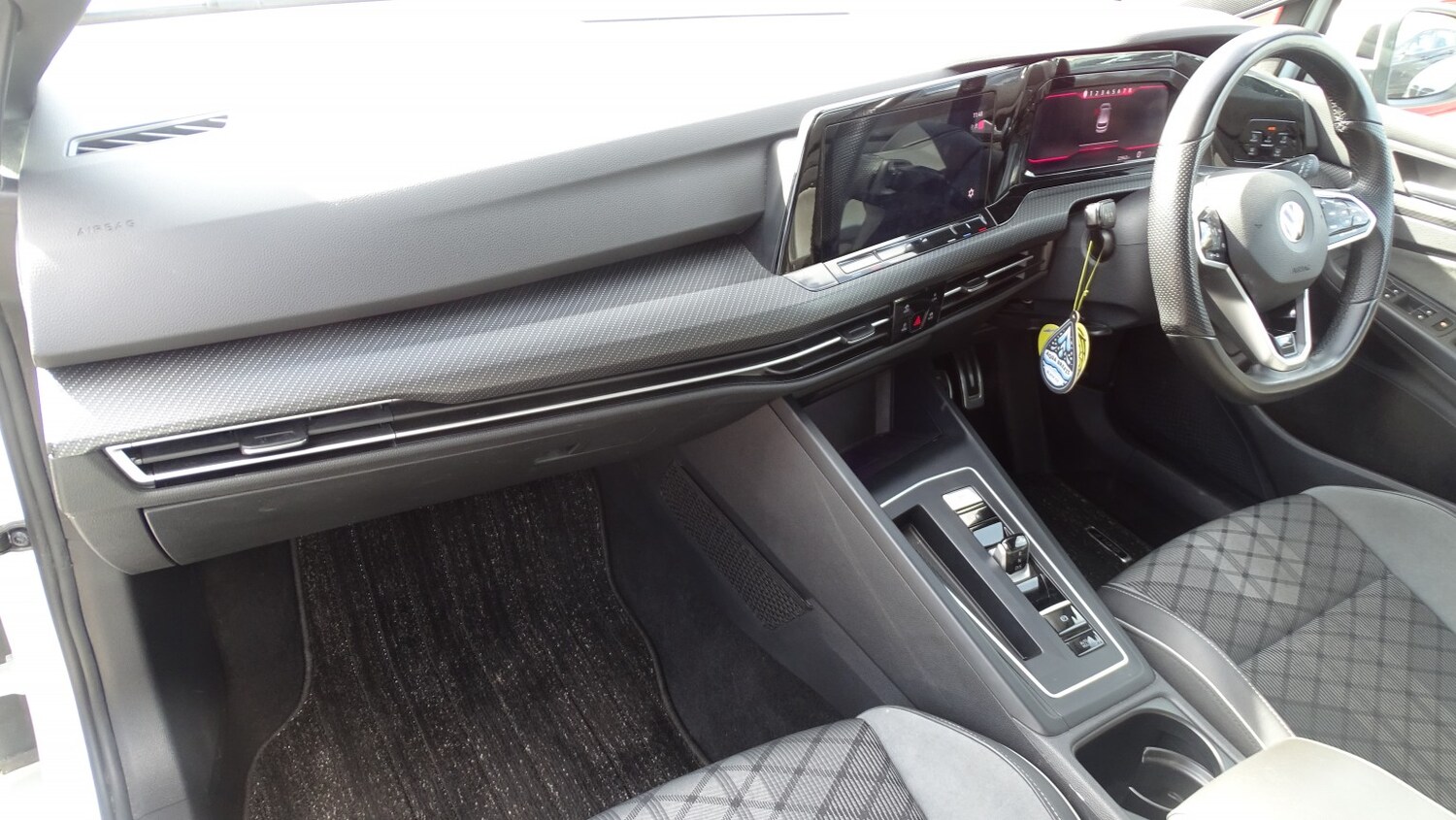 Used Volkswagen Golf 2024 for sale - 76107386: Photo 31