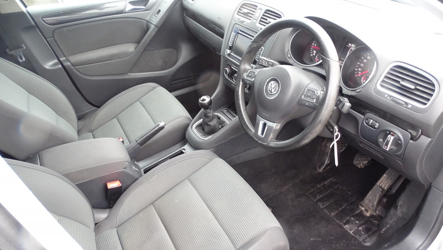 Used Volkswagen Golf 2011 for sale - 77632433: Photo 21