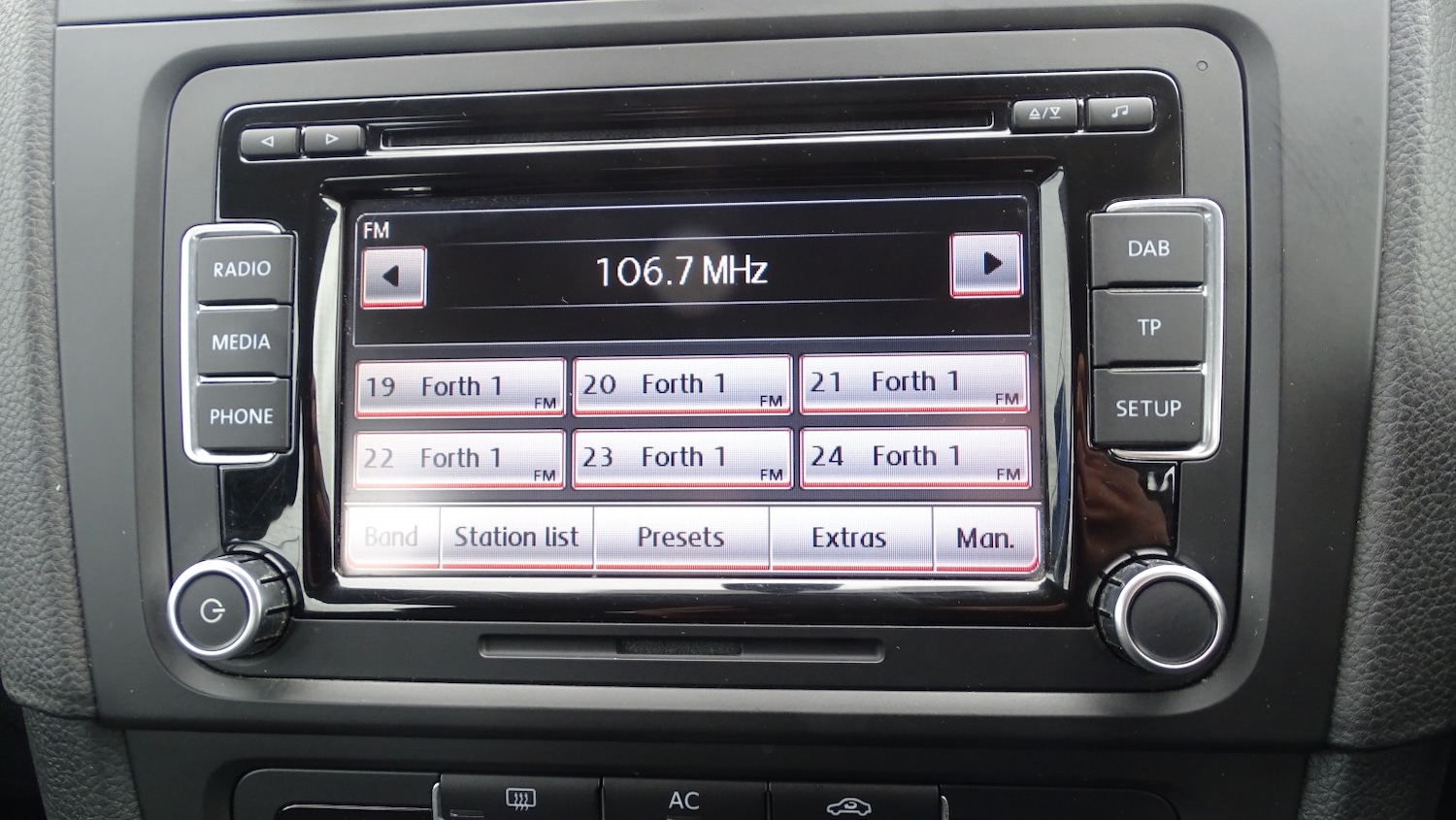 Used Volkswagen Golf 2011 for sale - 77632433: Photo 36