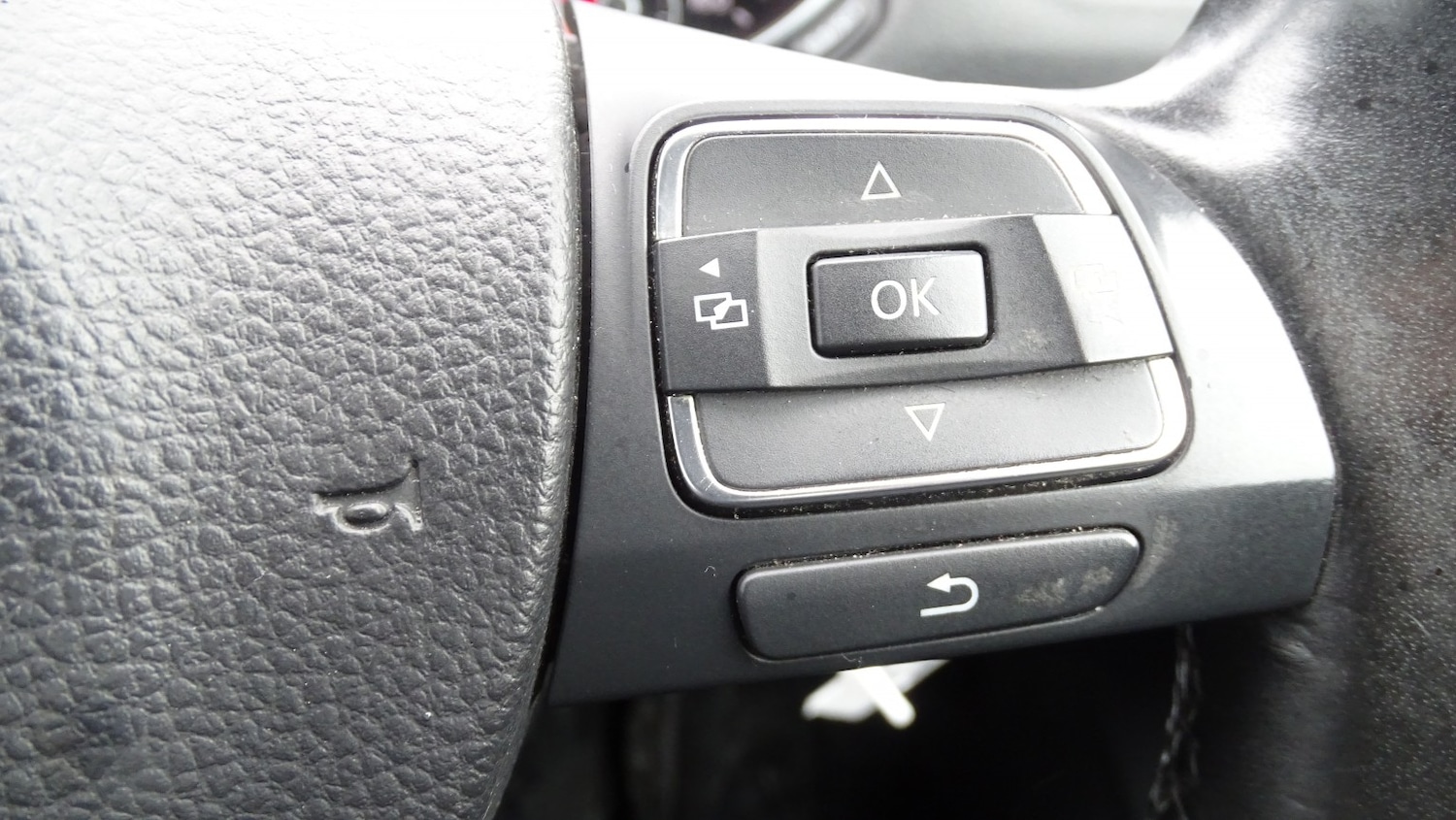 Used Volkswagen Golf 2011 for sale - 77632433: Photo 40