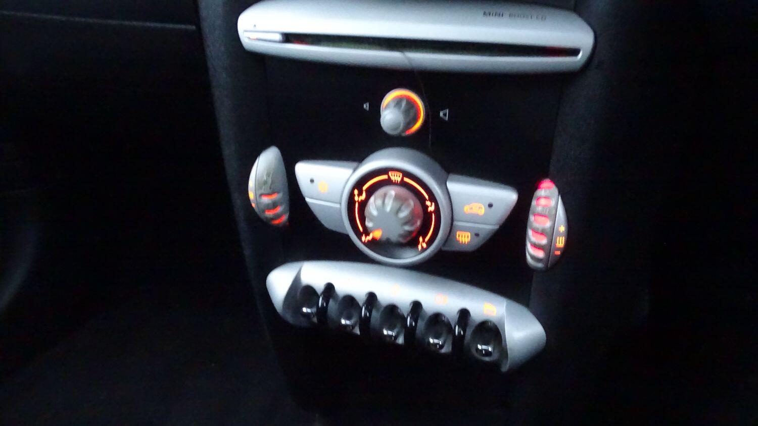 Used MINI Hatch 2009 for sale - 76794679: Photo 25