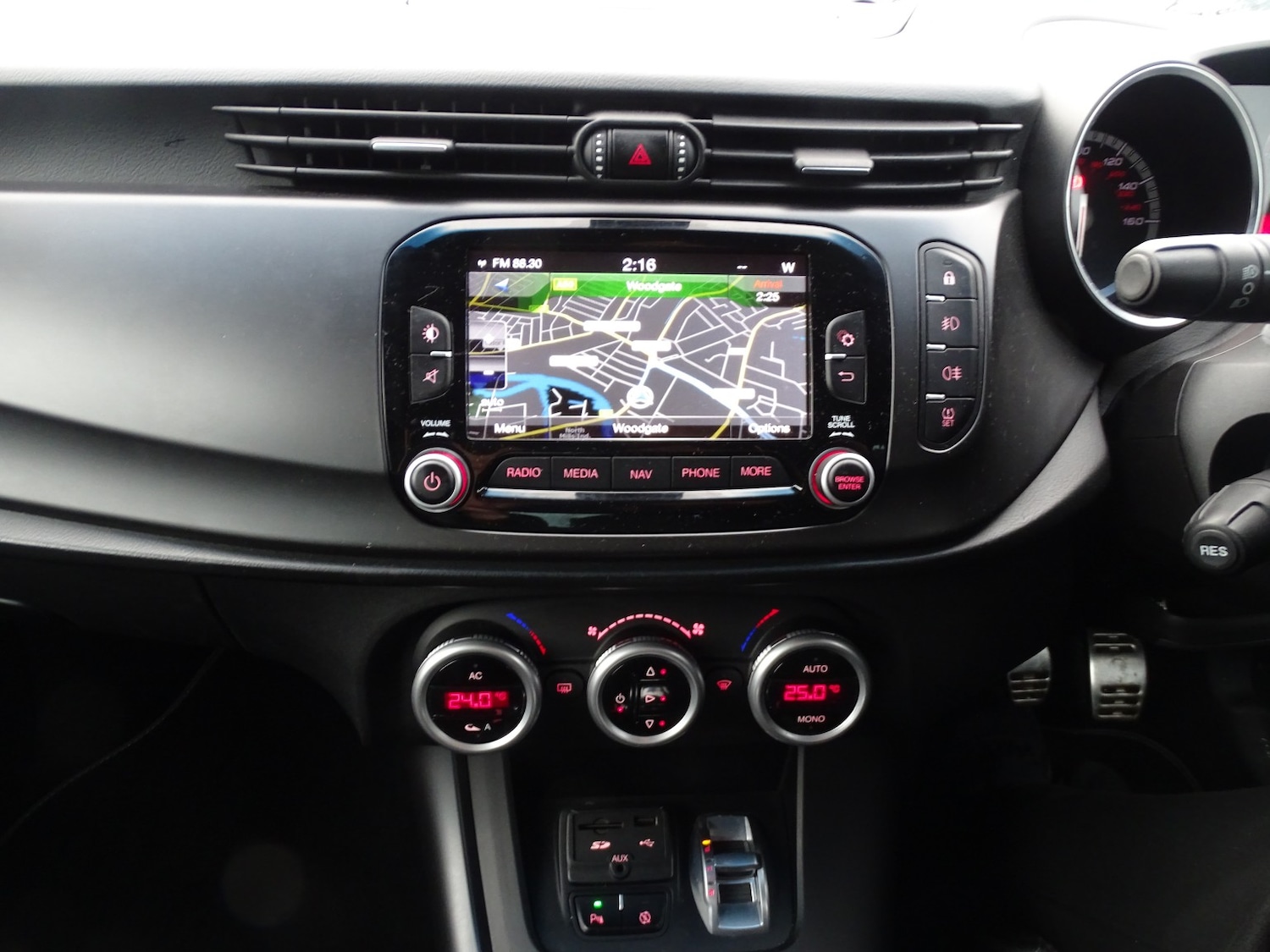 Used Alfa Romeo Giulietta 2015 for sale - 76784942: Photo 38