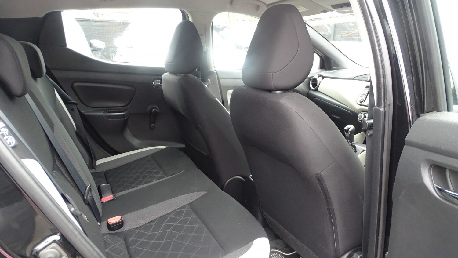 Used Nissan Micra 2018 for sale - 78004400: Photo 24