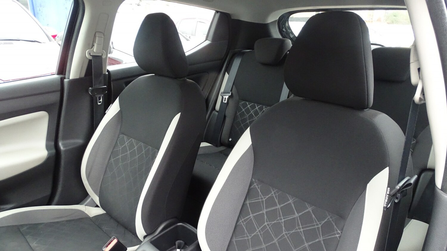 Used Nissan Micra 2018 for sale - 78004400: Photo 30