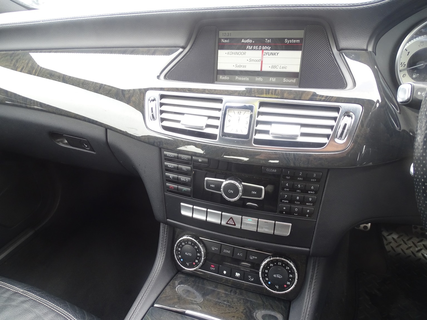 Used Mercedes-Benz CLS 2013 for sale - 76257595: Photo 44