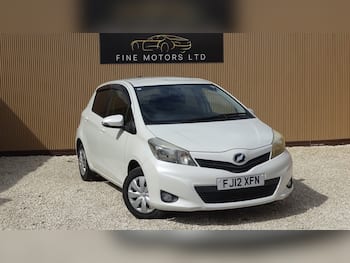 Used Toyota Yaris 2012 for sale - 79668445: Photo