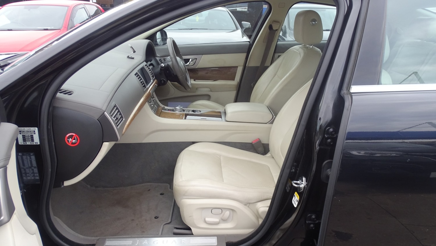 Used Jaguar XF 2010 for sale - 76527363: Photo 32