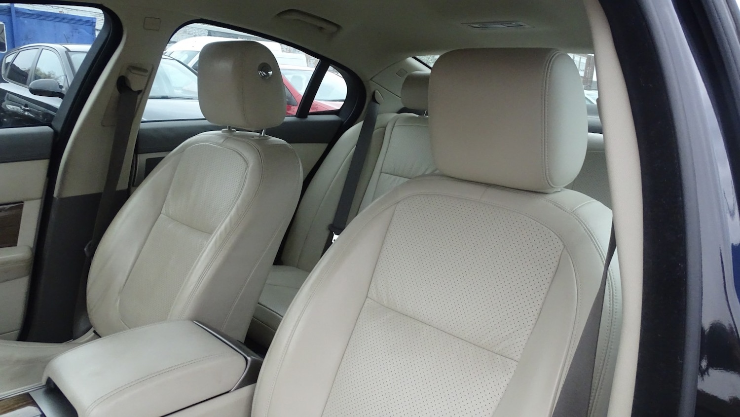 Used Jaguar XF 2010 for sale - 76527363: Photo 33