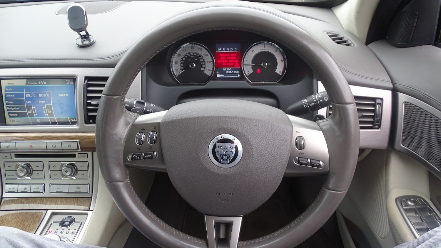 Used Jaguar XF 2010 for sale - 76527363: Photo 36