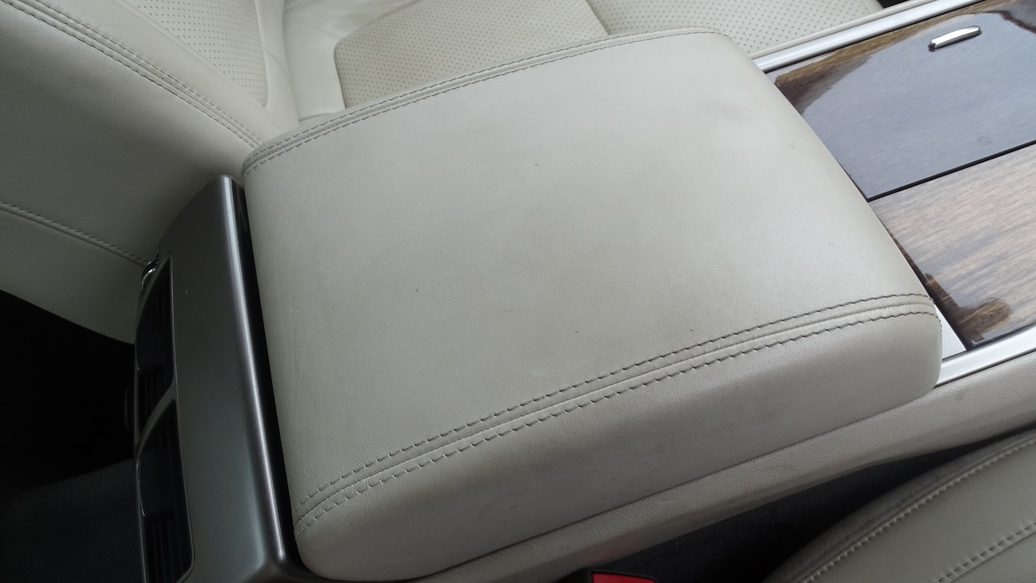 Used Jaguar XF 2010 for sale - 76527363: Photo 39