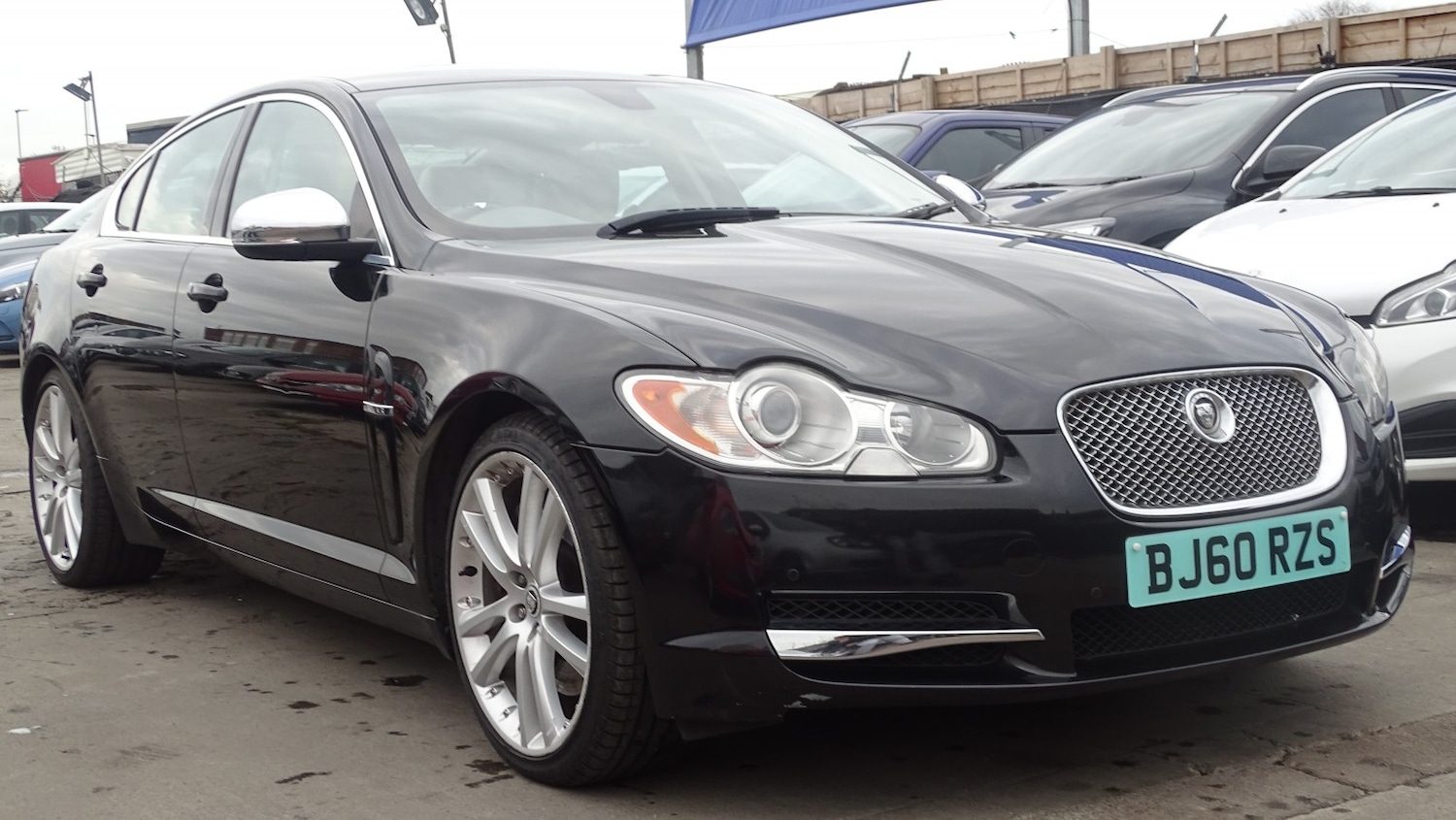 Used Jaguar XF 2010 for sale - 76527363: Photo 4
