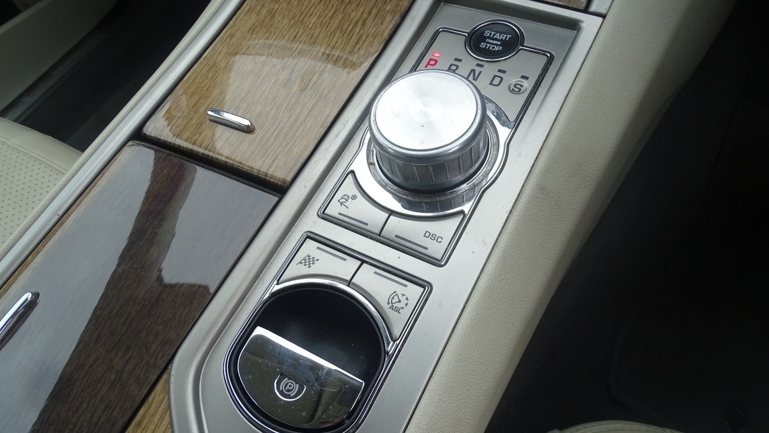 Used Jaguar XF 2010 for sale - 76527363: Photo 42