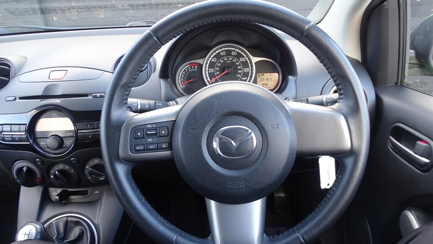 Used Mazda Mazda2 2011 for sale - 77225209: Photo 31