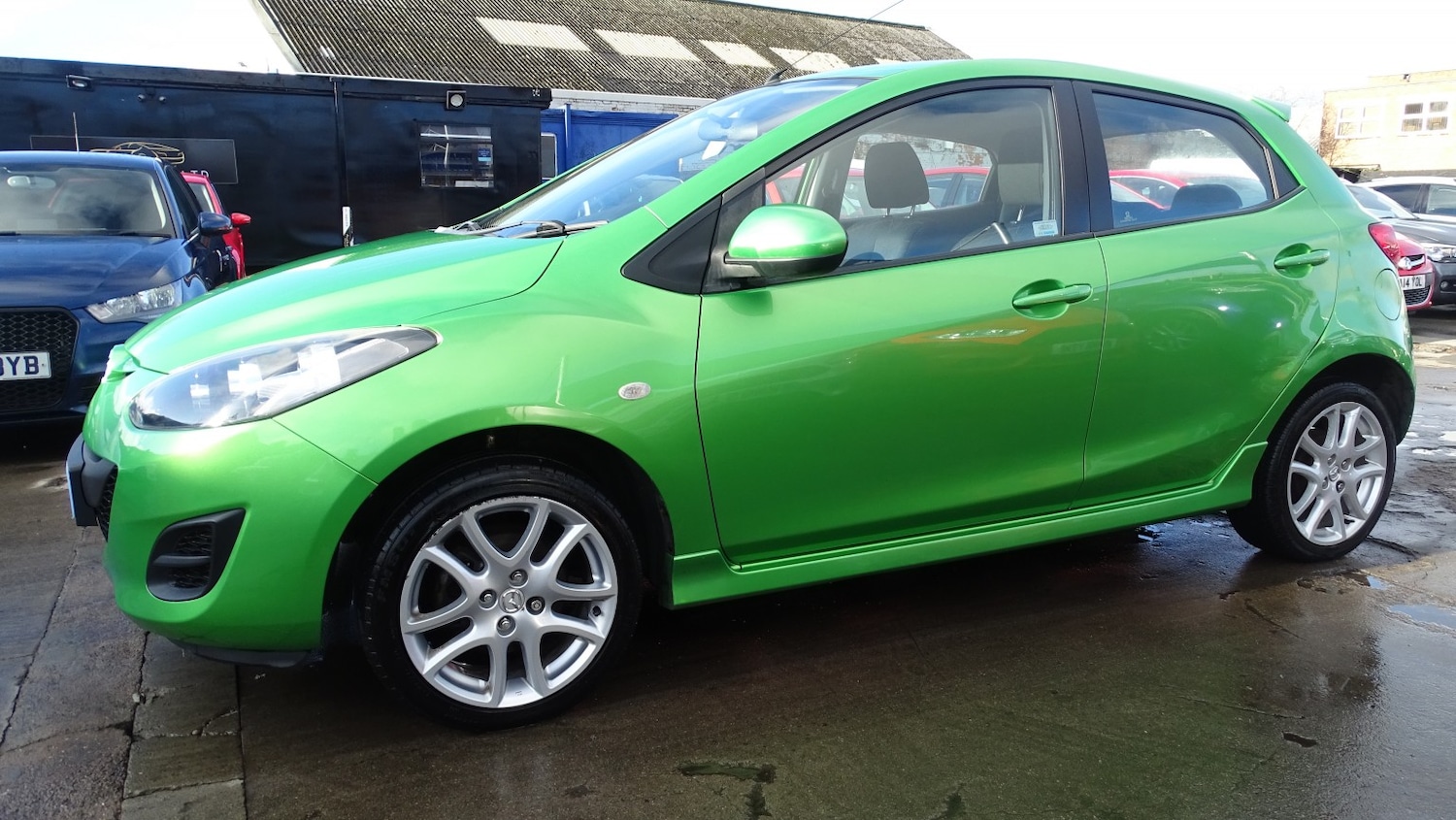 Used Mazda Mazda2 2011 for sale - 77225209: Photo 9