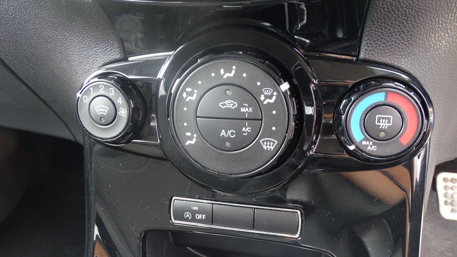 Used Ford Fiesta 2014 for sale - 76794680: Photo 43