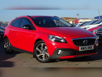 Used Volvo V40 2015 for sale - 77938014: Photo