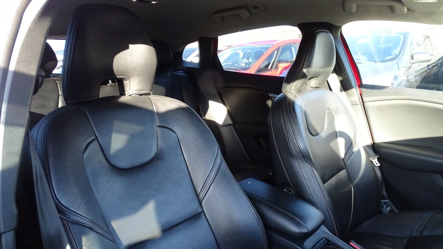 Used Volvo V40 2015 for sale - 77938014: Photo 23