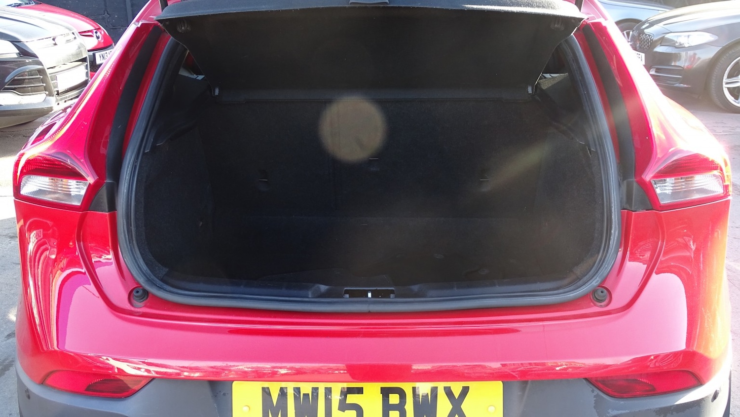 Used Volvo V40 2015 for sale - 77938014: Photo 43