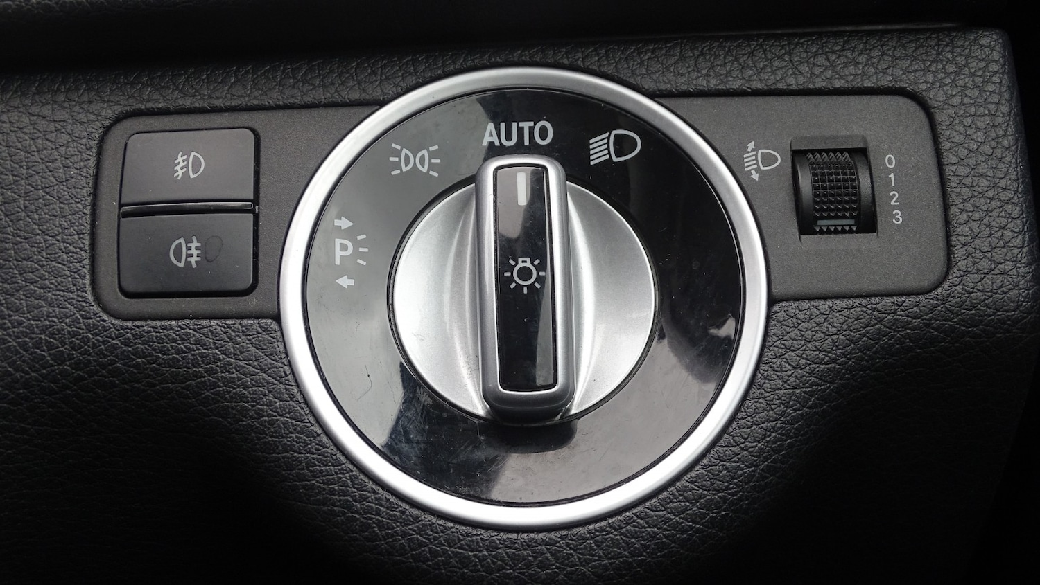 Used Mercedes-Benz C Class 2012 for sale - 77572823: Photo 37