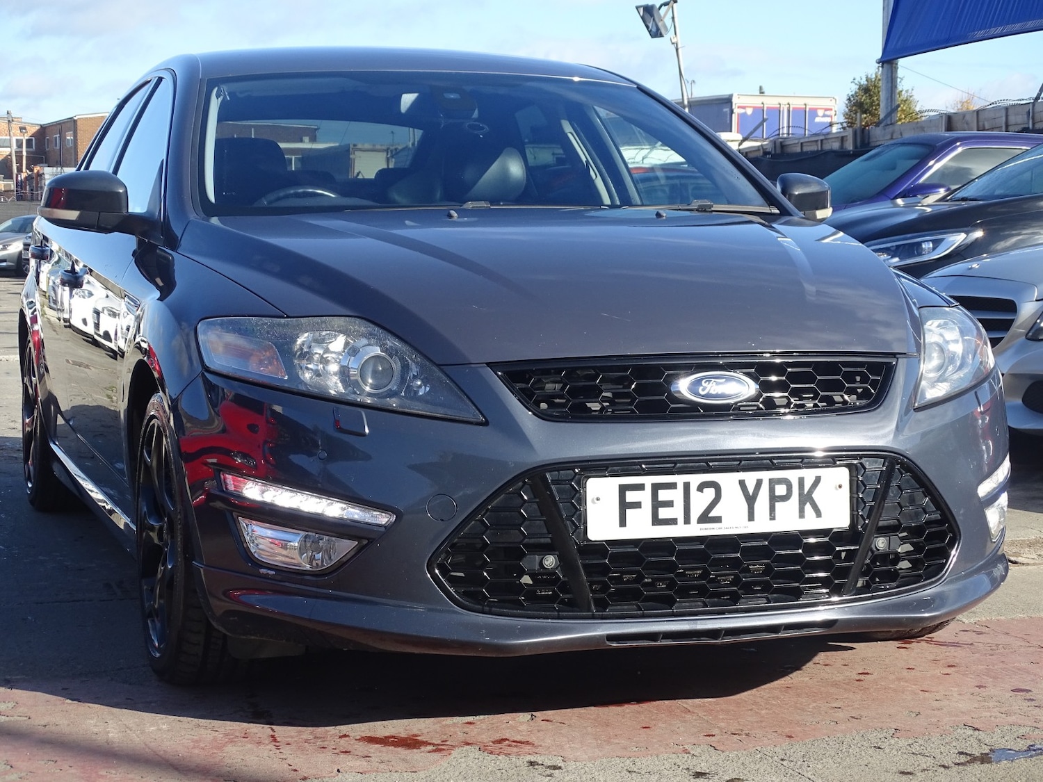 Used Ford Mondeo 2012 for sale - 76369380: Photo 2