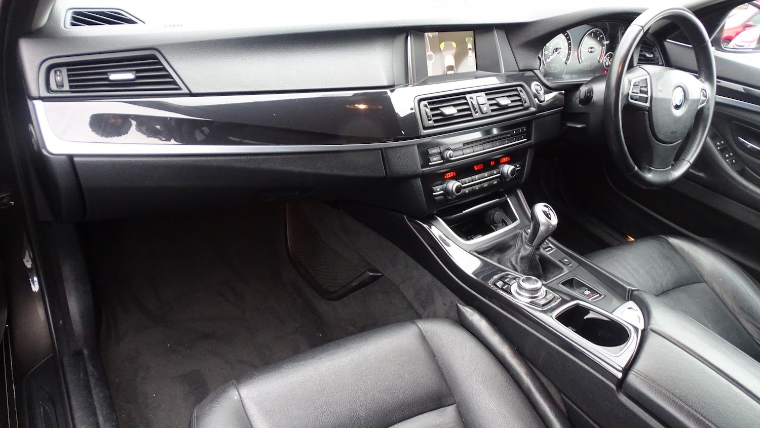 Used BMW 5 Series 2014 for sale - 77609926: Photo 31