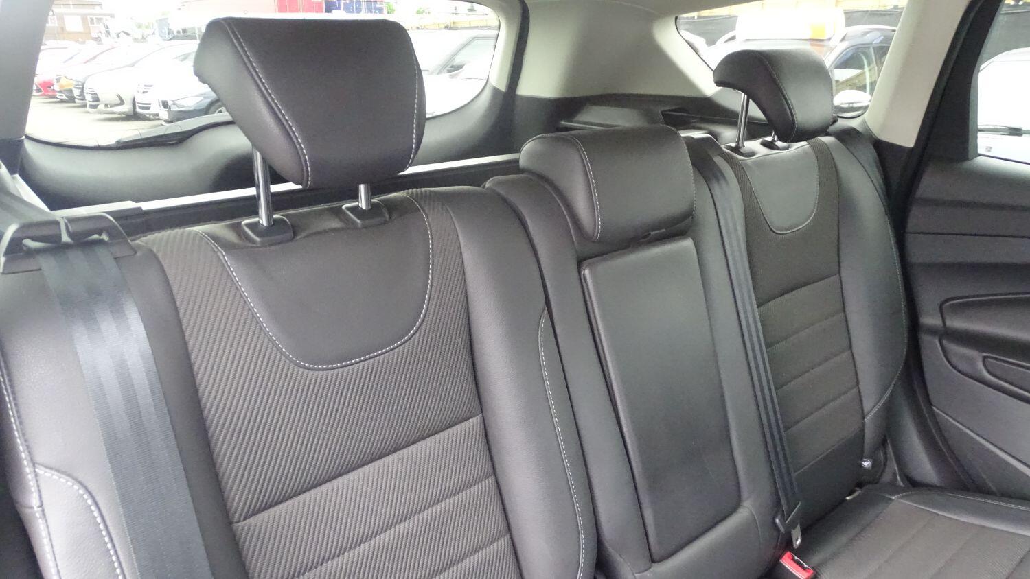 Used Ford Kuga 2015 for sale - 76769189: Photo 31