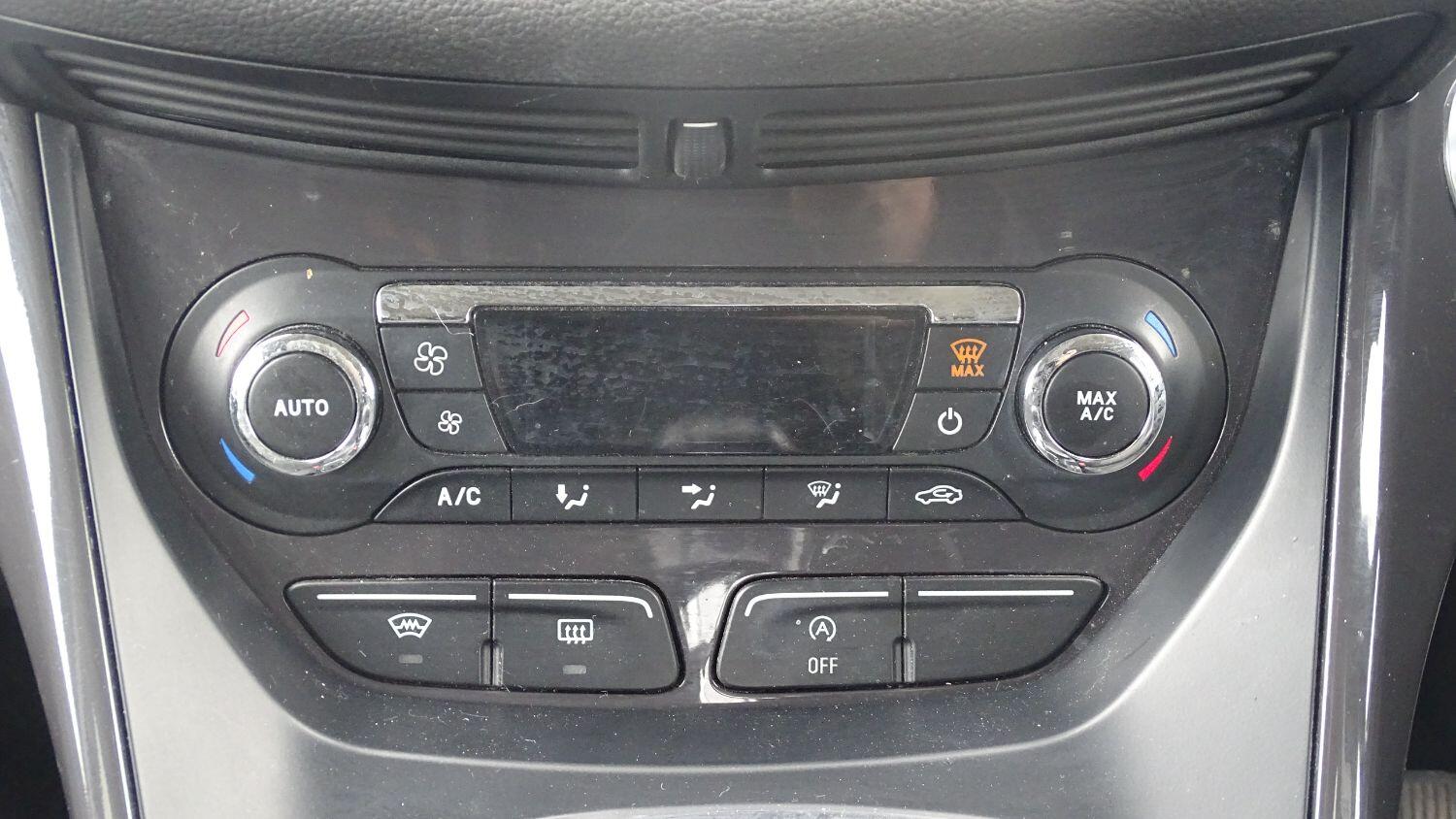 Used Ford Kuga 2015 for sale - 76769189: Photo 50