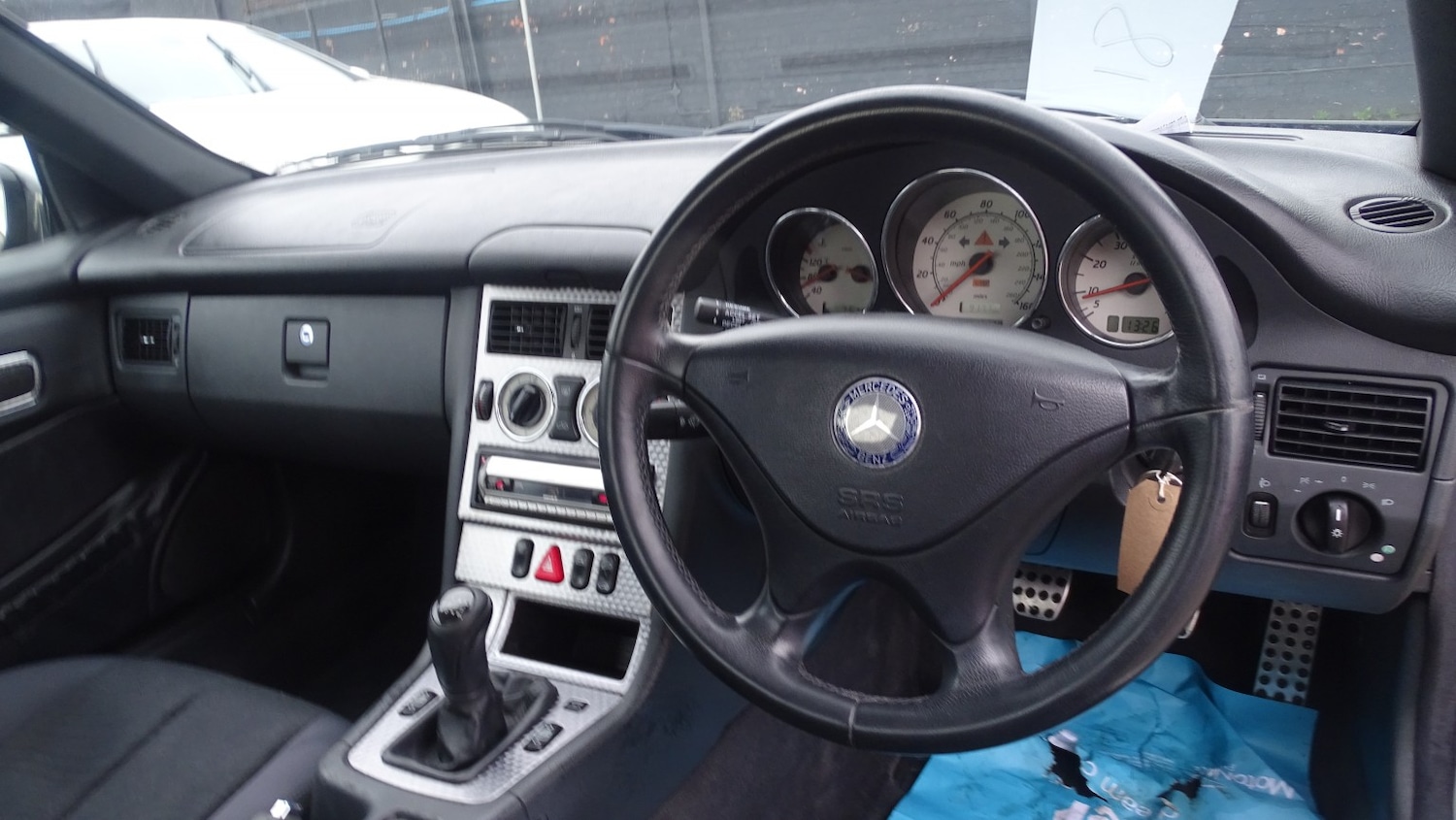 Used Mercedes-Benz SLK 2001 for sale - 77535919: Photo 20