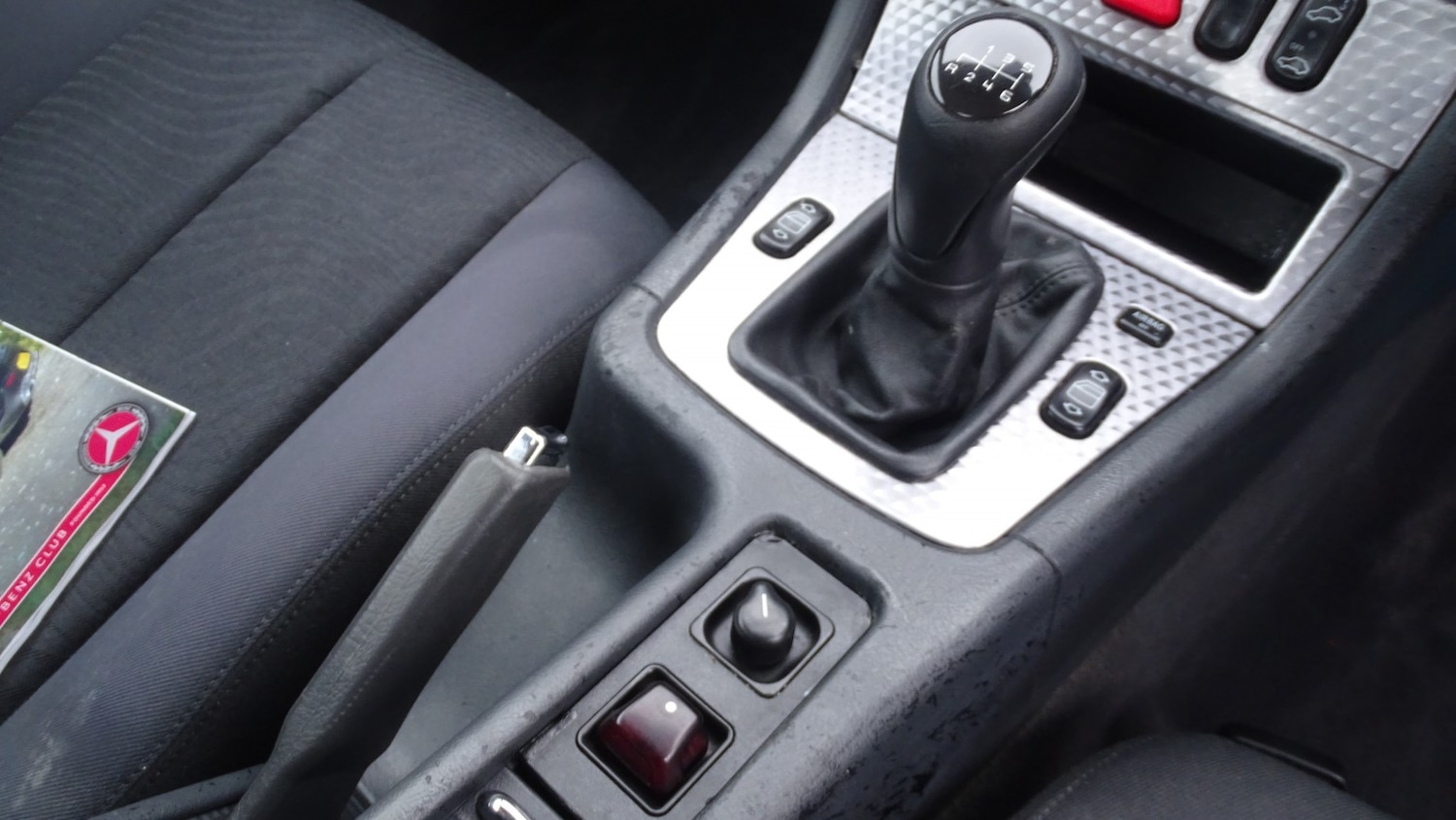 Used Mercedes-Benz SLK 2001 for sale - 77535919: Photo 28