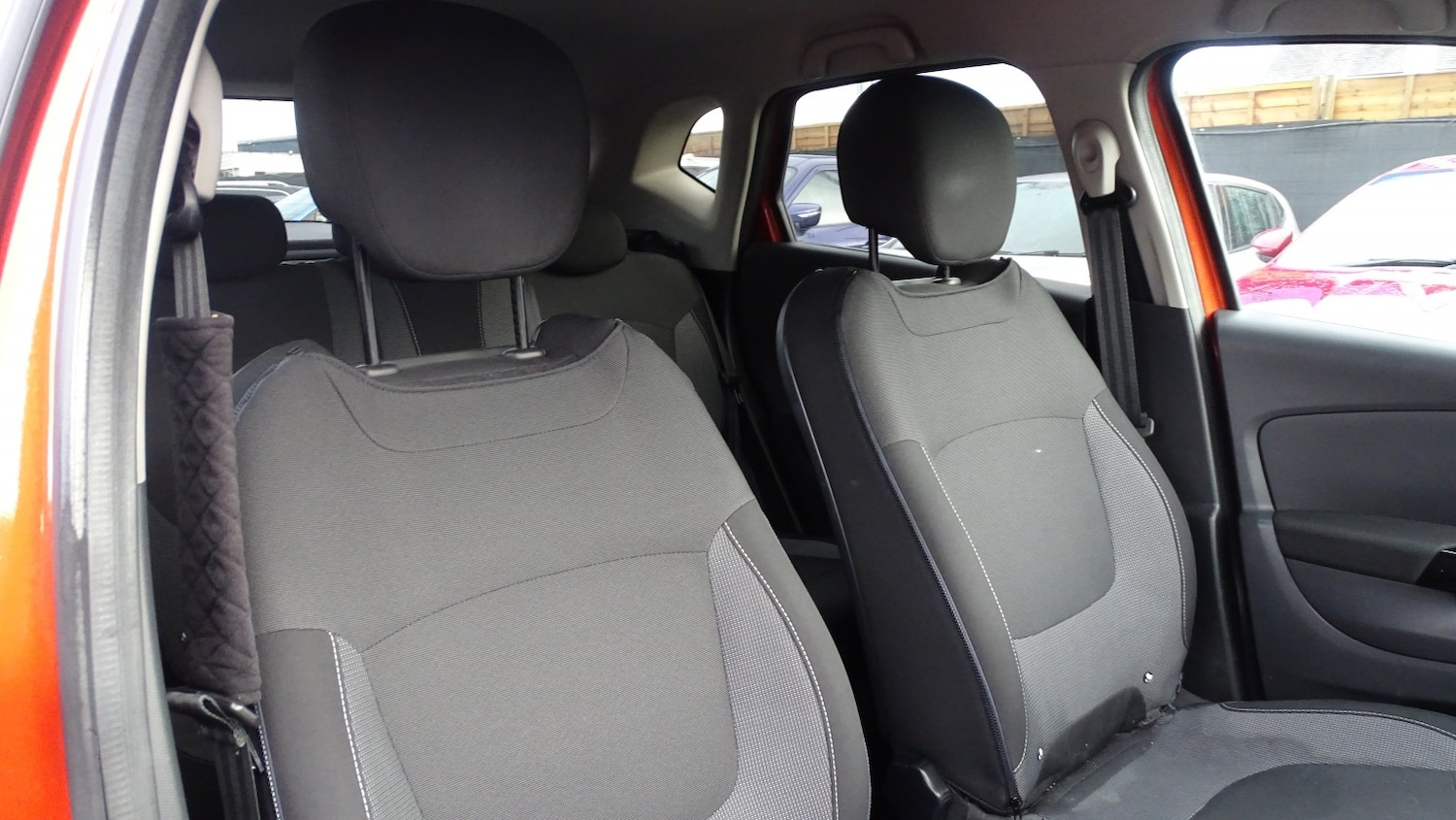 Used Renault Captur 2015 for sale - 76836967: Photo 19