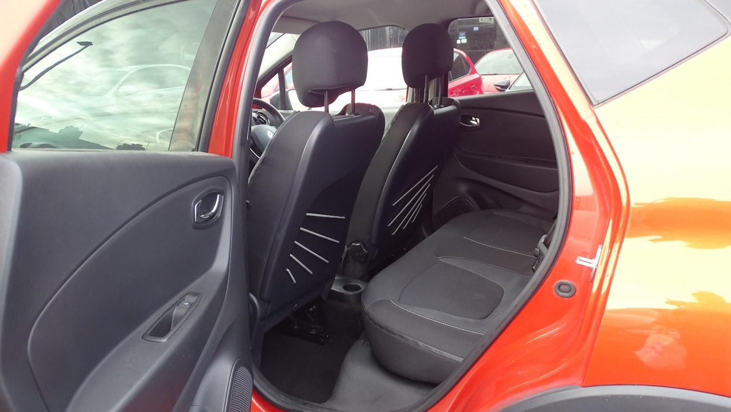 Used Renault Captur 2015 for sale - 76836967: Photo 24