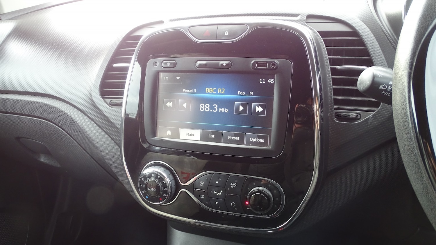 Used Renault Captur 2015 for sale - 76836967: Photo 36