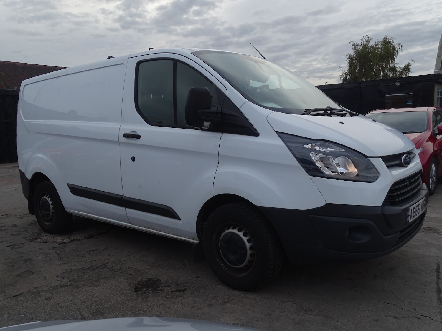 Used Ford Transit Custom 2015 for sale - 76347154: Photo 3