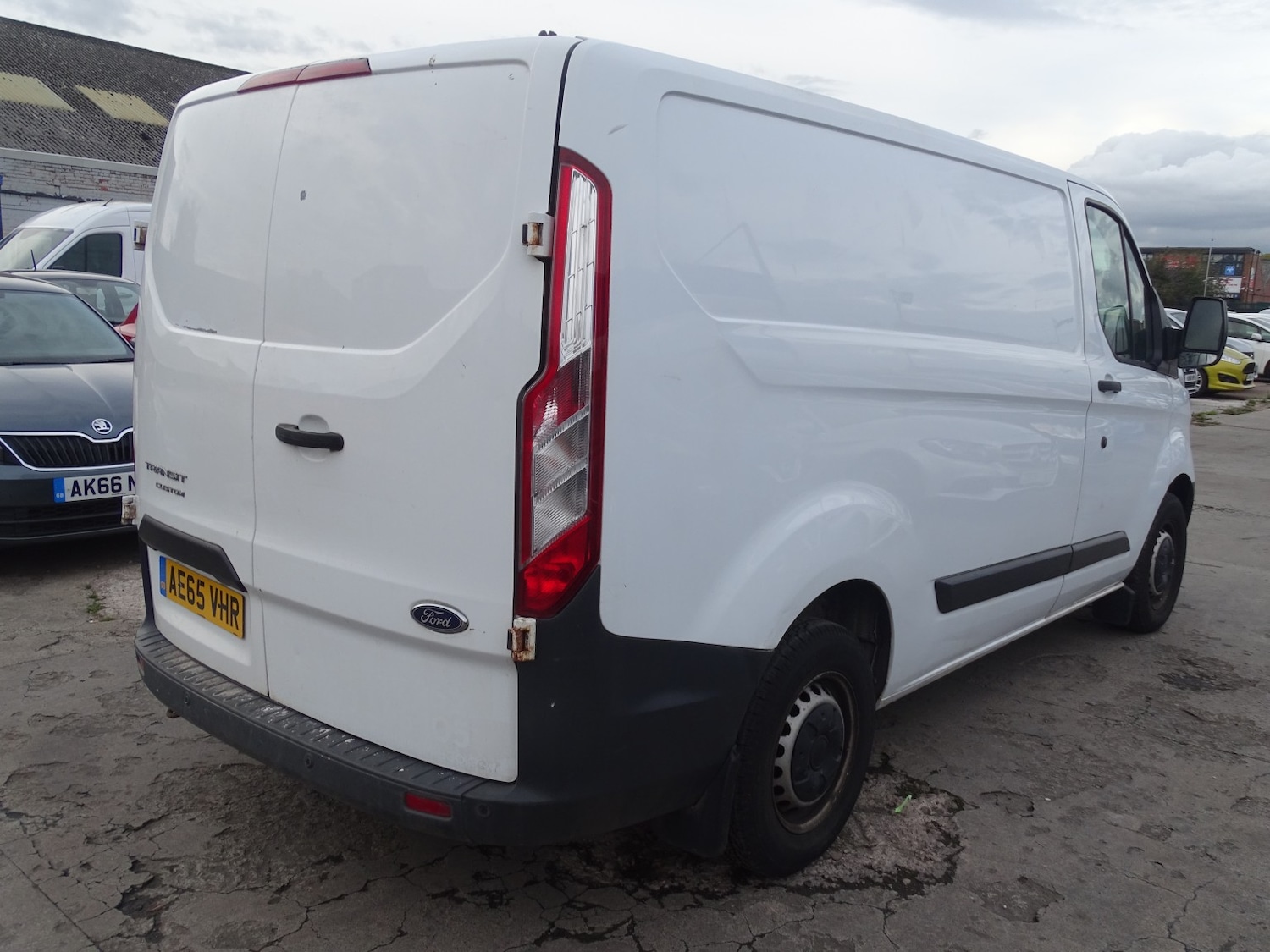 Used Ford Transit Custom 2015 for sale - 76347154: Photo 4