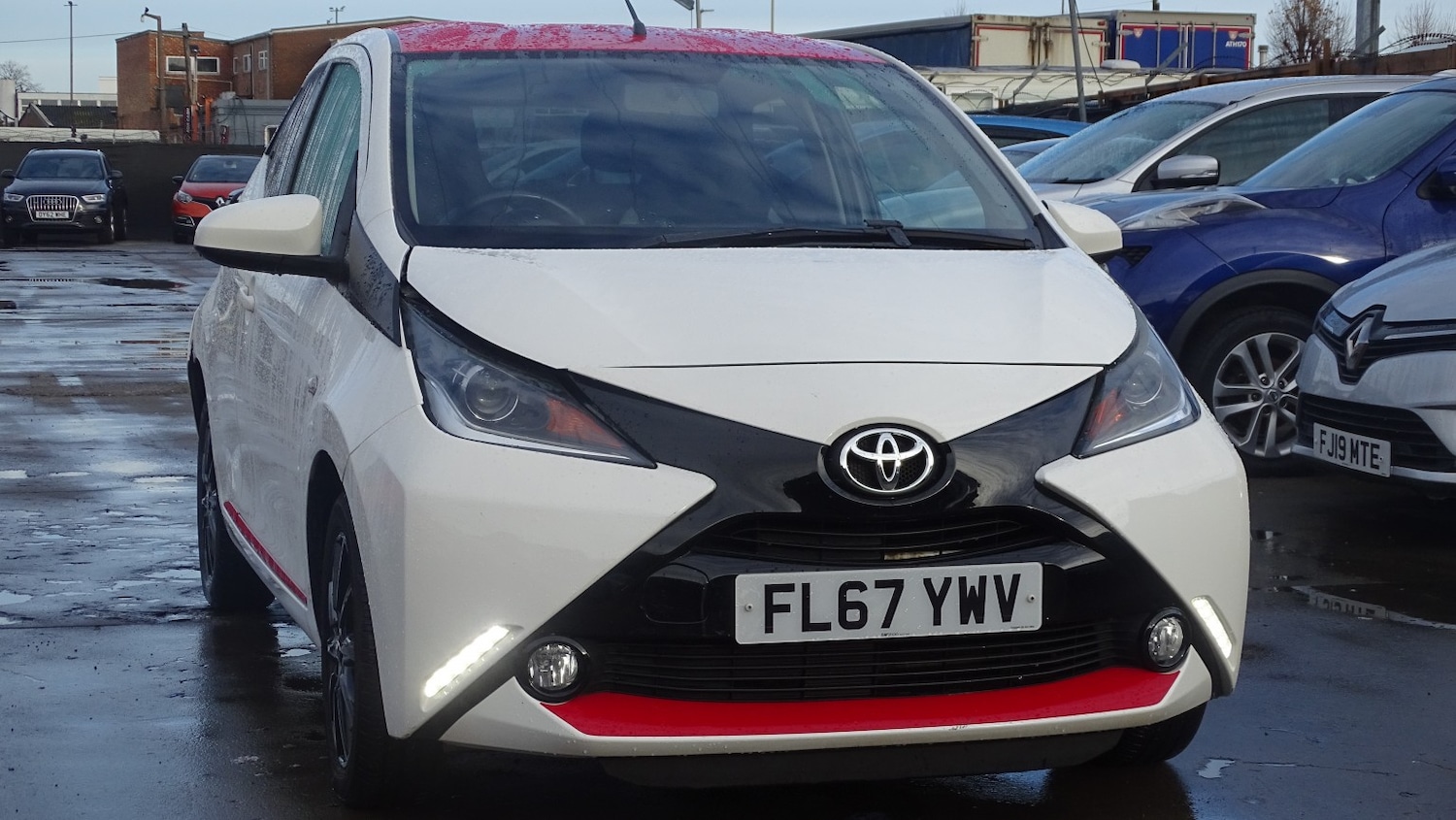 Used Toyota AYGO 2017 for sale - 76836962: Photo 1